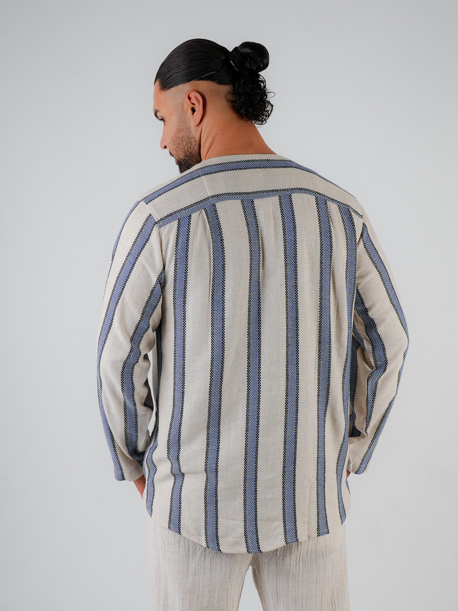 Herrenhemd Mavi Çizgi starke Linie klarer Stil