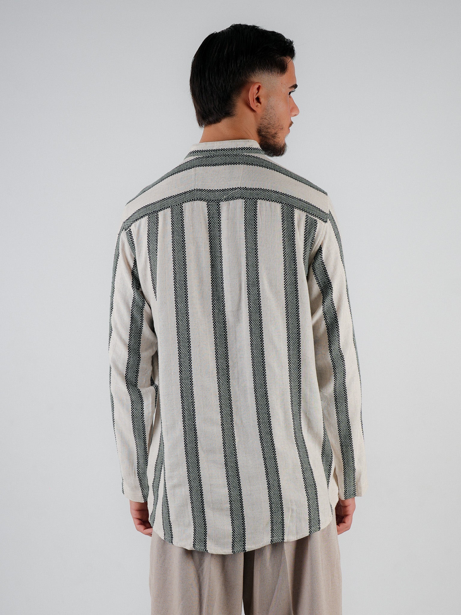 Herrenhemd Zeytin elegante Linien in Olive