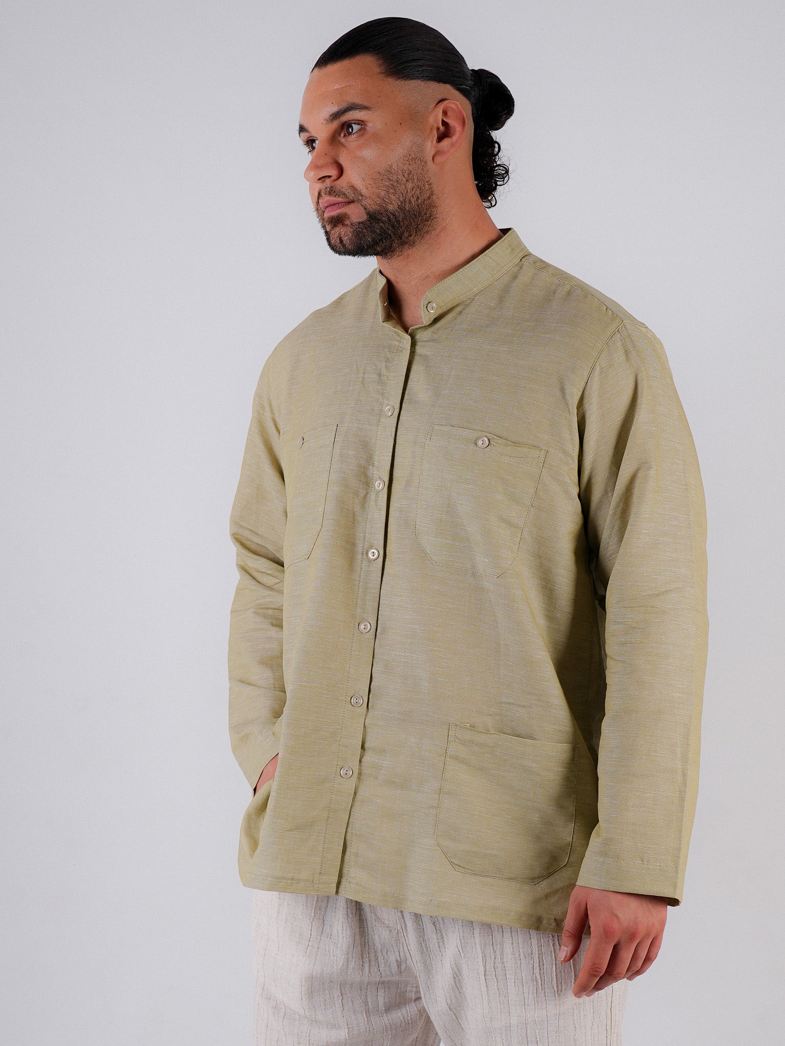 Hemd Zayd – Olivgrün & klassisch