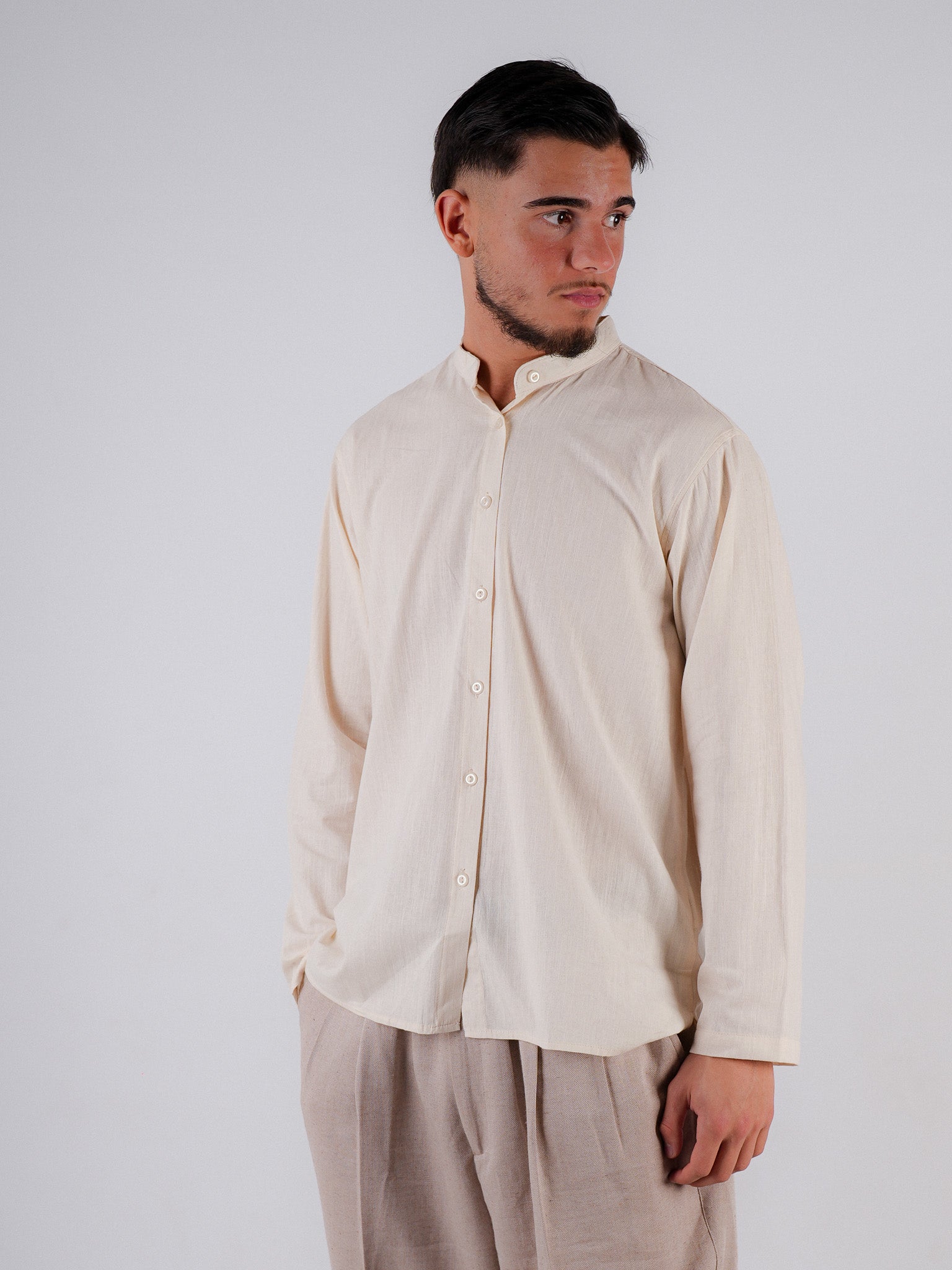 Hemd Tariq – Klassisch in Creme