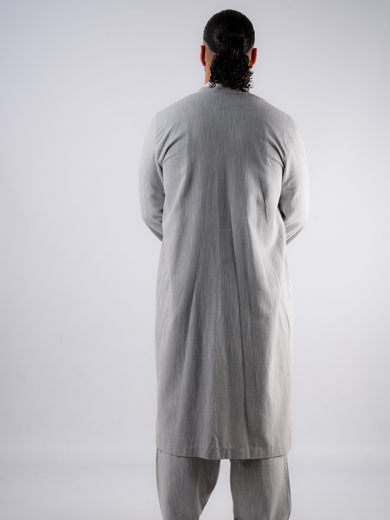 Jubba As-Safa – Hellgrau