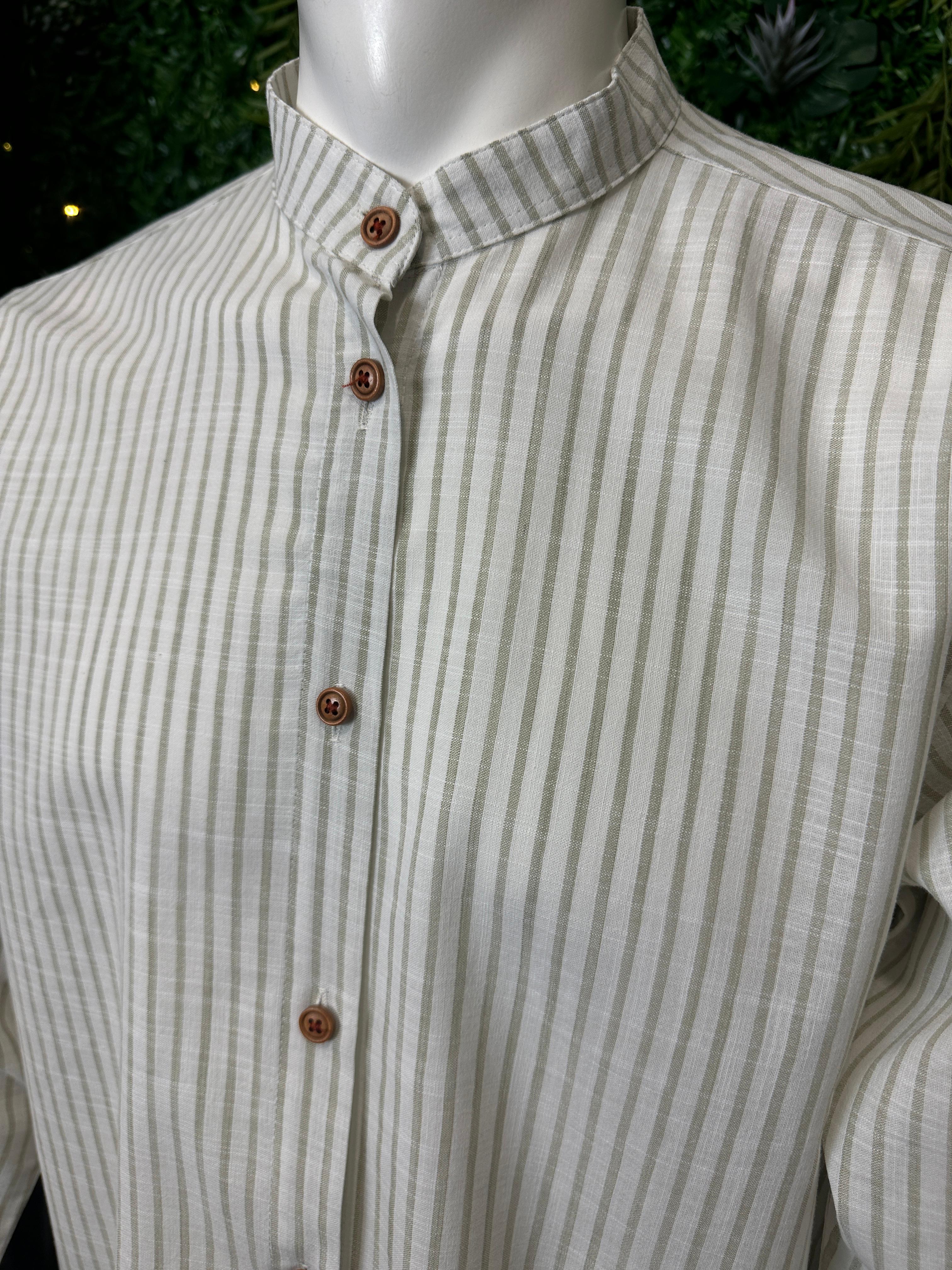 Gestreiftes Hemd, weiß/olivengrün