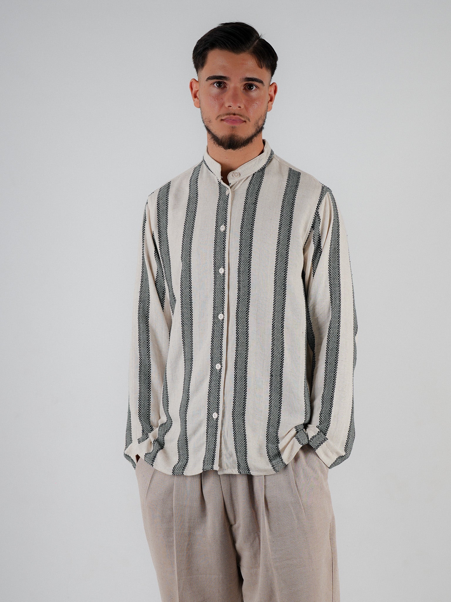 Herrenhemd Zeytin elegante Linien in Olive