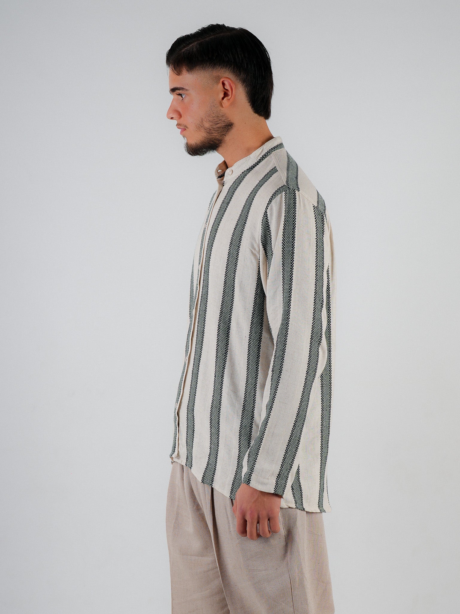 Herrenhemd Zeytin elegante Linien in Olive