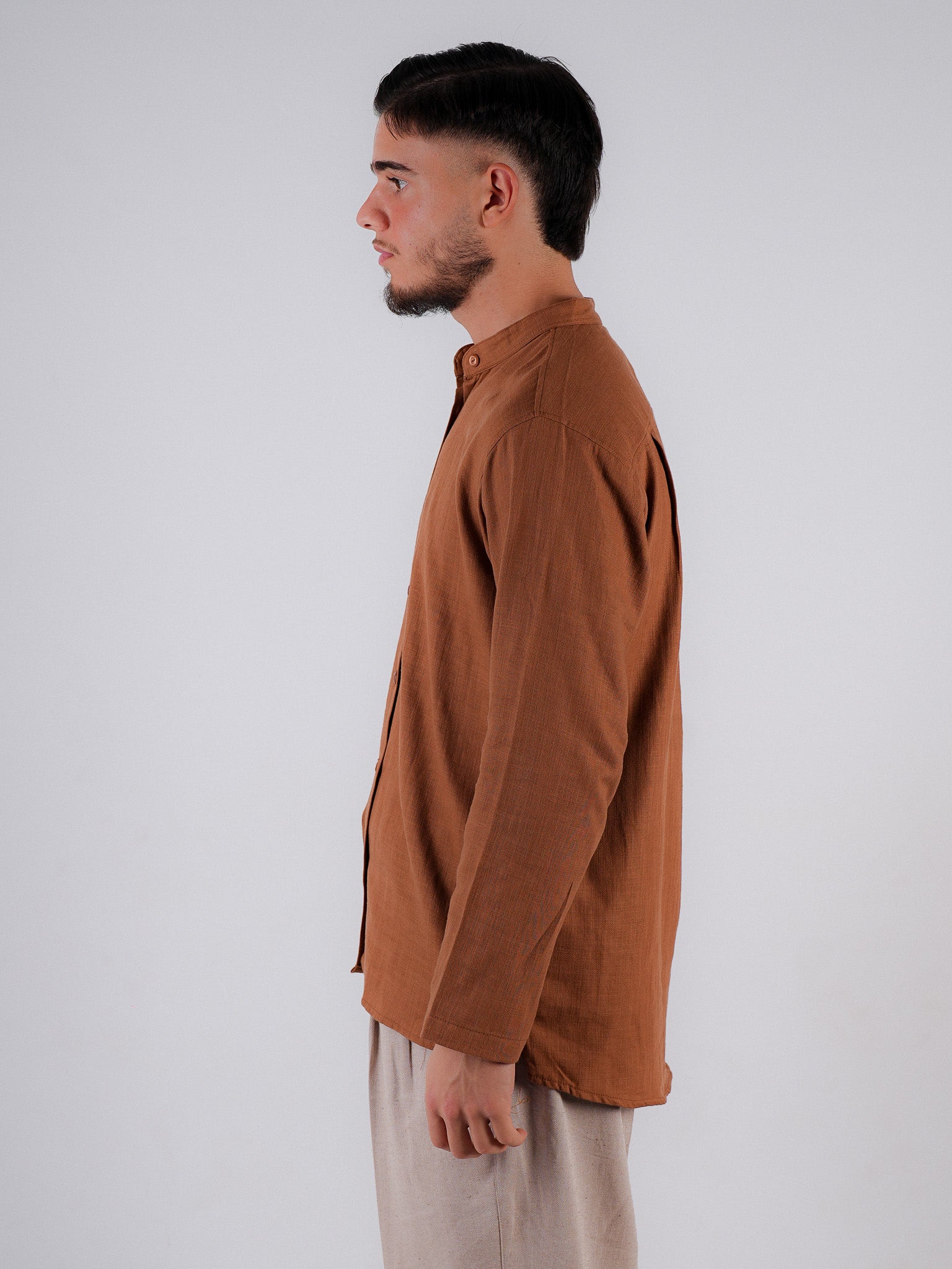 Hemd Farid Braun – Warm und traditionell