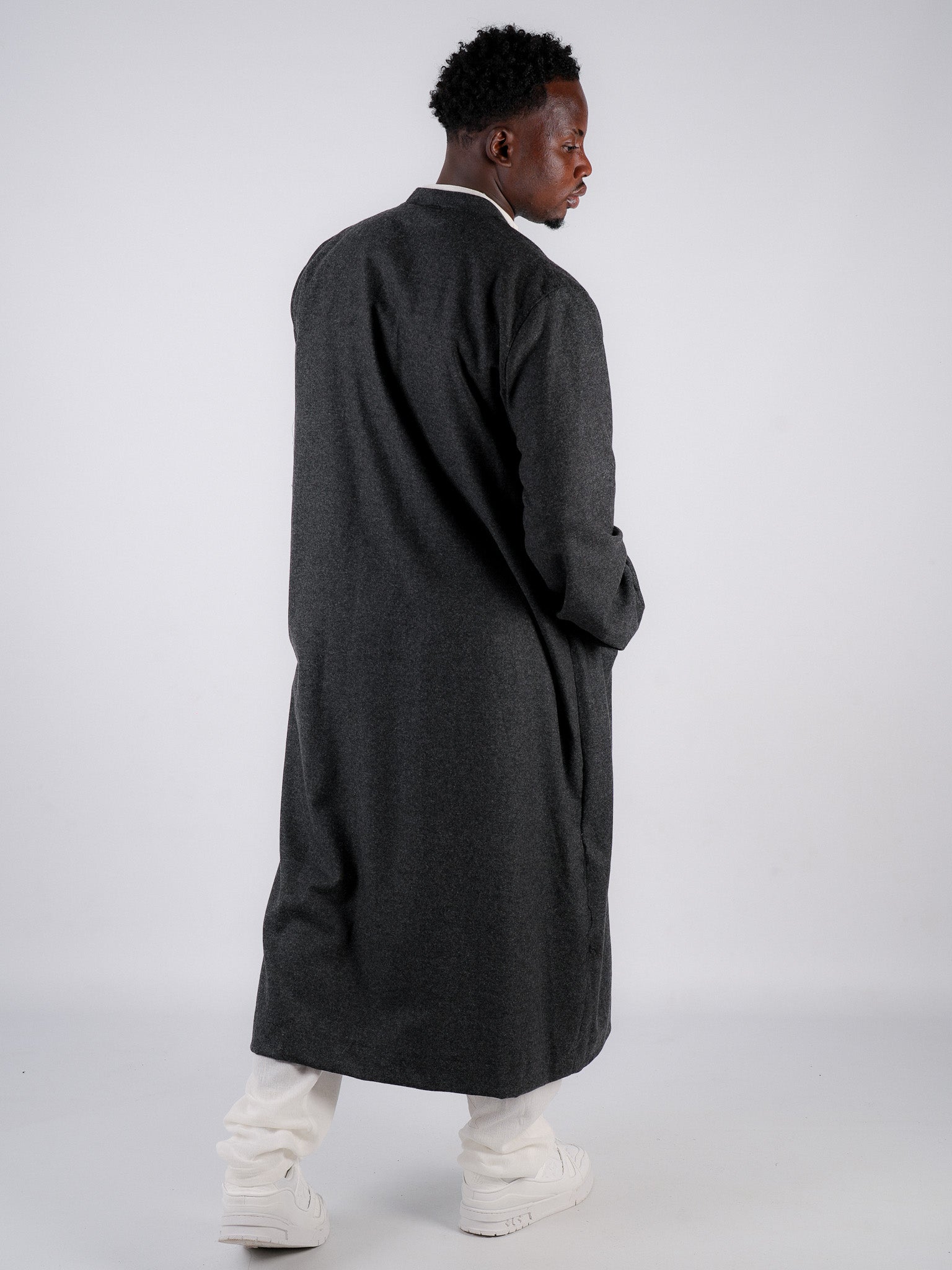 Jubba Salah – Dunkelgrau