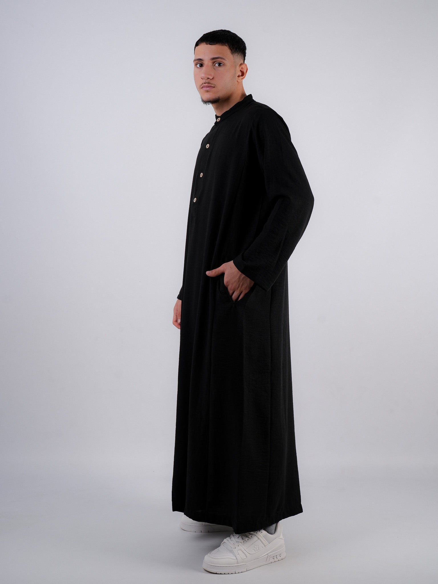 Qamis Al Har – Schwarz