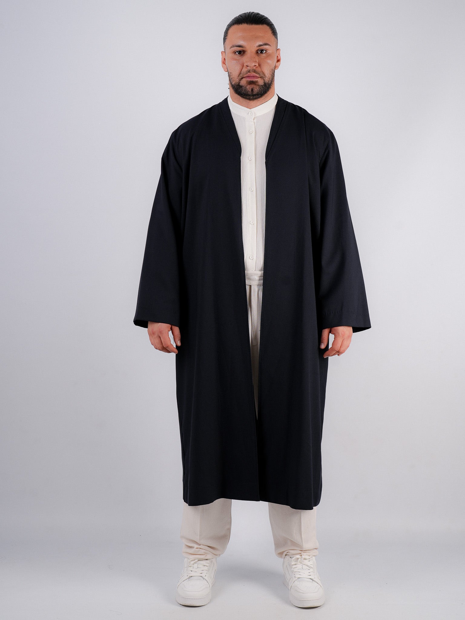 Jubba Al Aswad – Schwarz