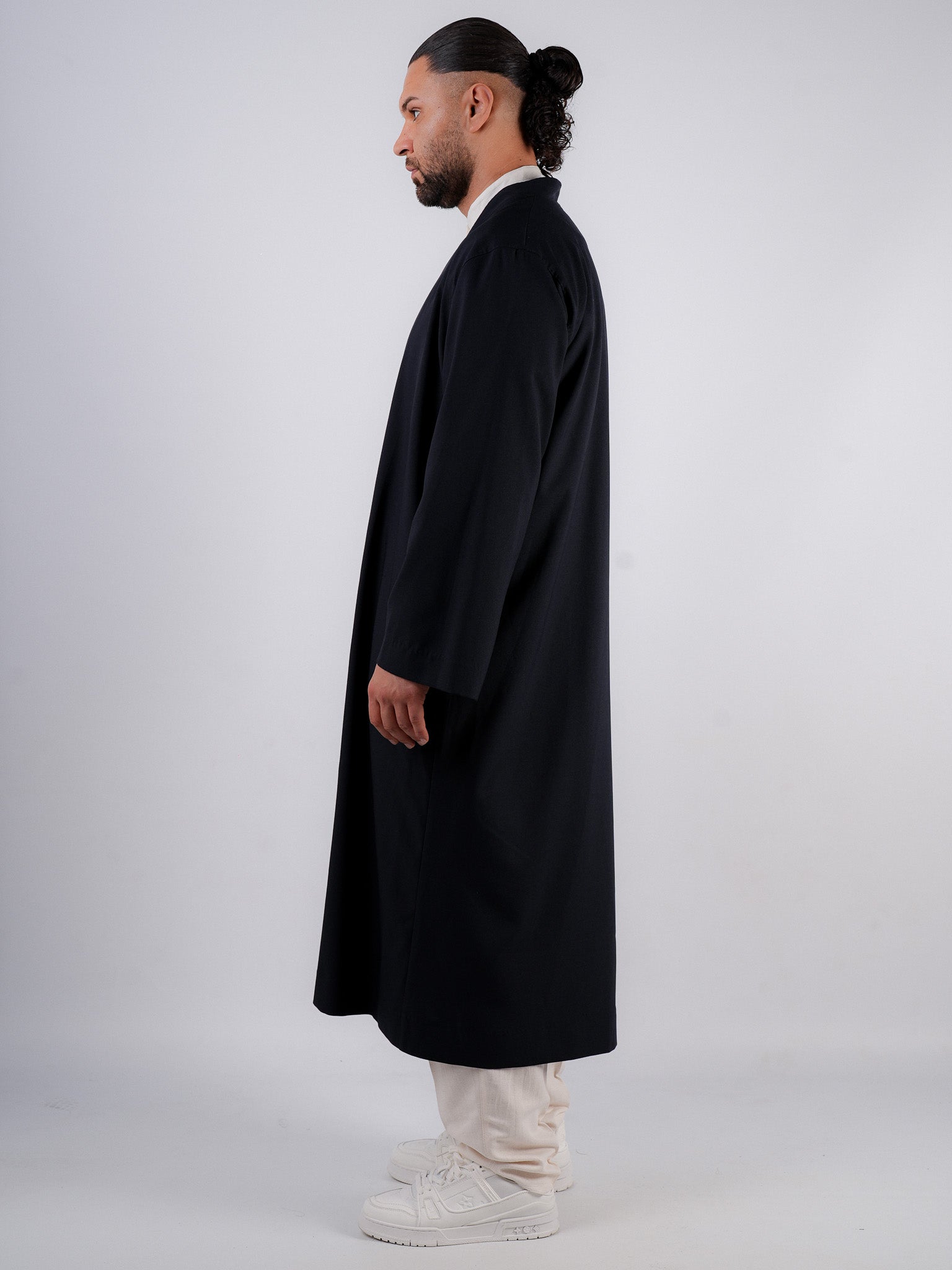 Jubba Al Aswad – Schwarz