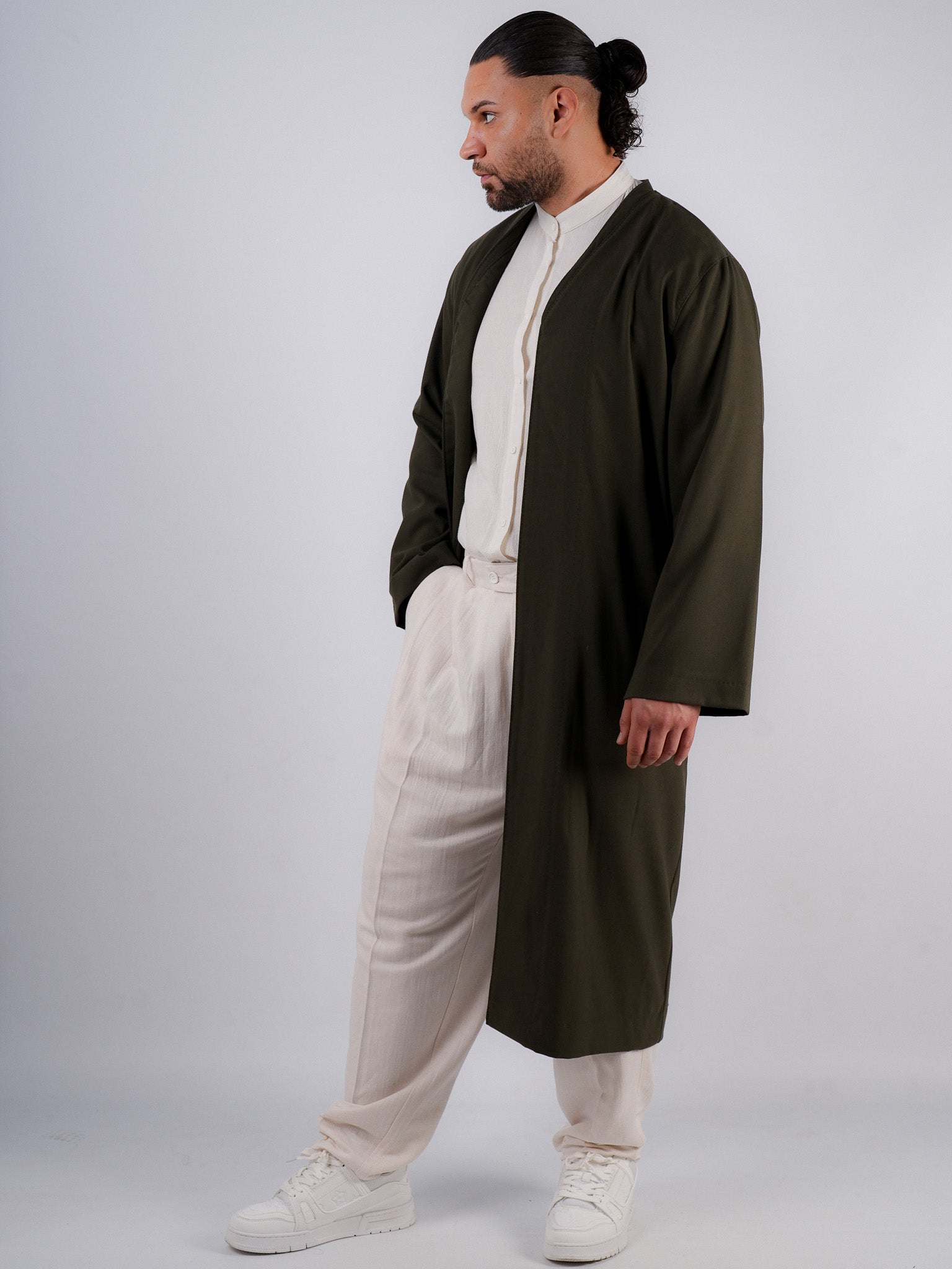 Jubba Omar – Dunkelgrün Klassisch