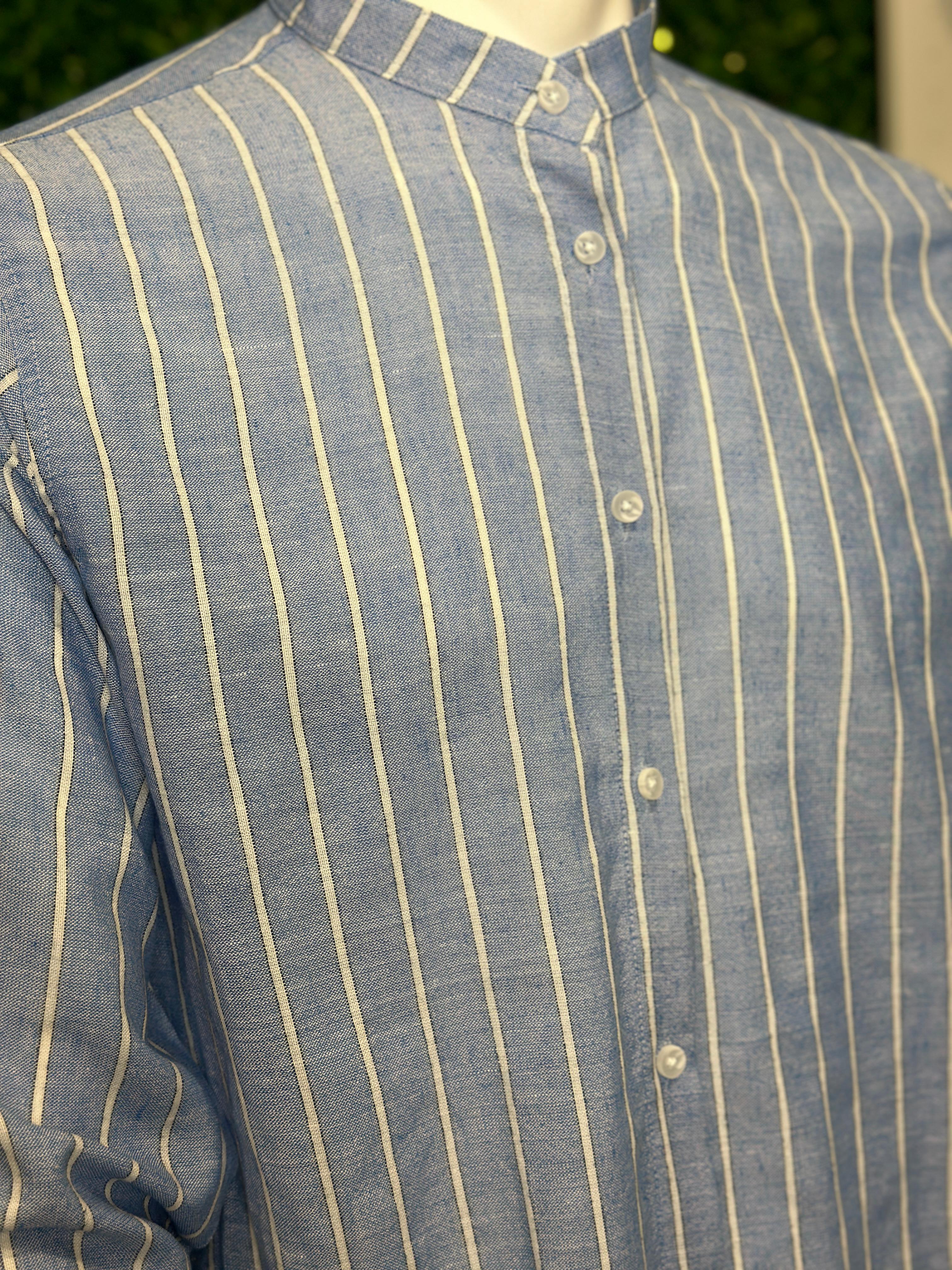 Gestreiftes Hemd, blau/weiß